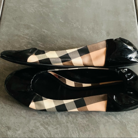 BURBERRY All leather Nova Check/Patent Leather Ballet Flats - Picture 6 of 8